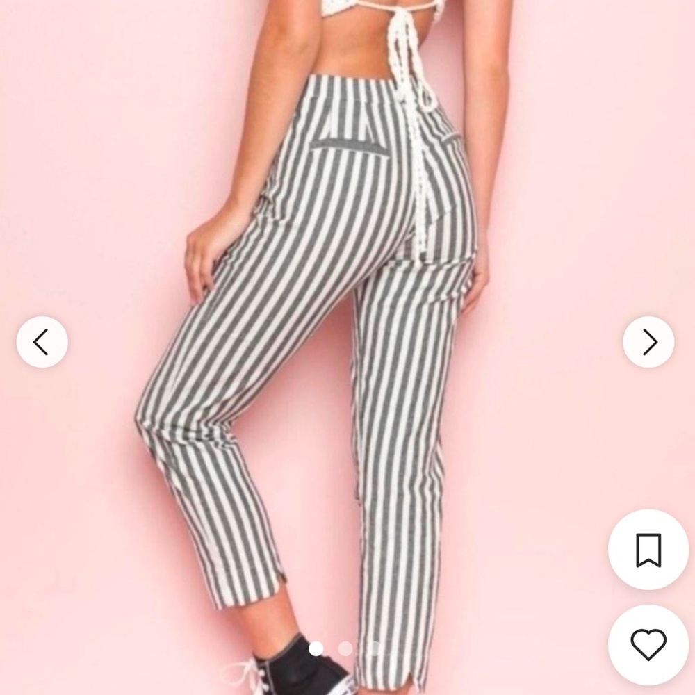 COPY - Brandy Melville Navy and White Striped Cropped Pants Size 12 Kids / XXS …